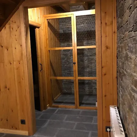 Casa Cabale A 펜션 Roní
